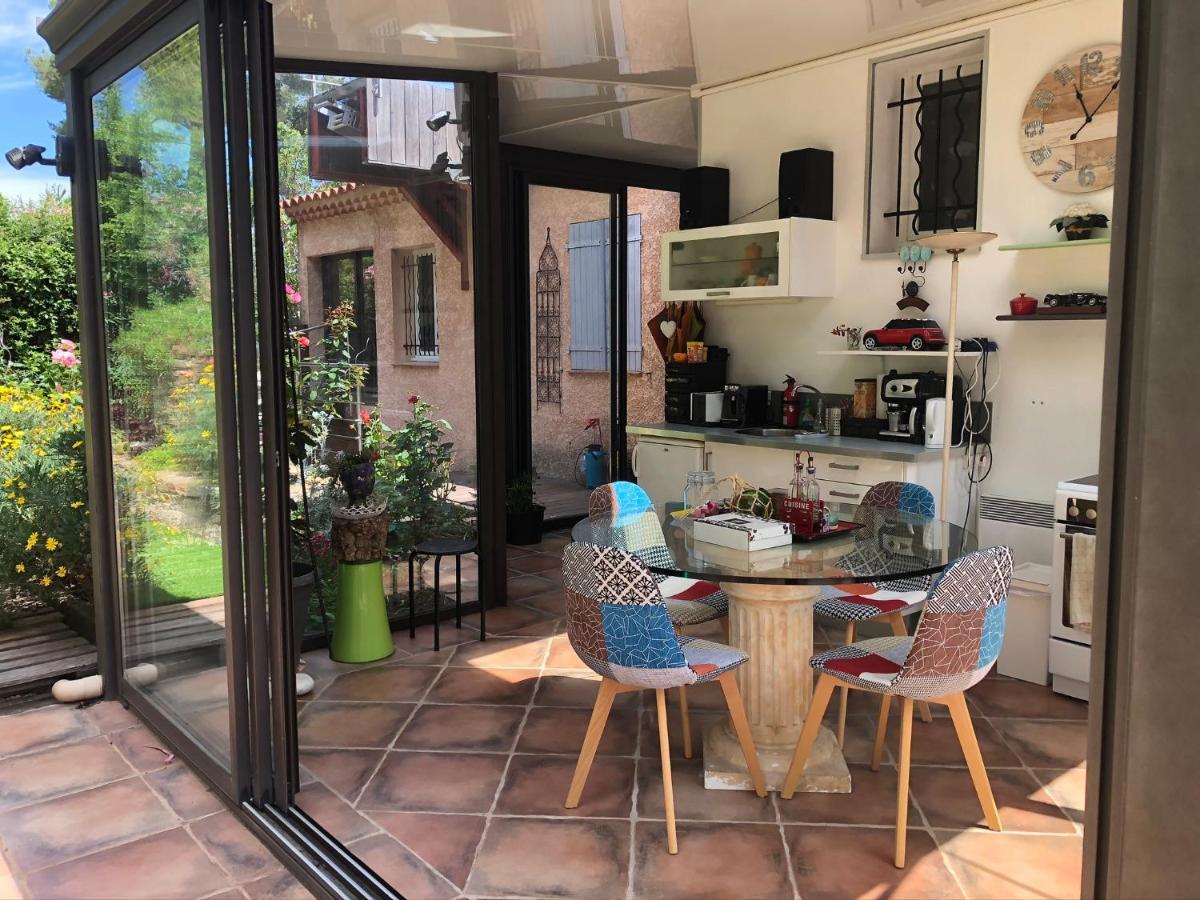 Logement Zen Sur La Colline Aux Mimosas Hyeres Exterior photo